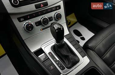 Купе Volkswagen CC / Passat CC 2012 в 