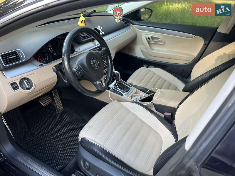 Купе Volkswagen CC / Passat CC 2014 в Чернигове