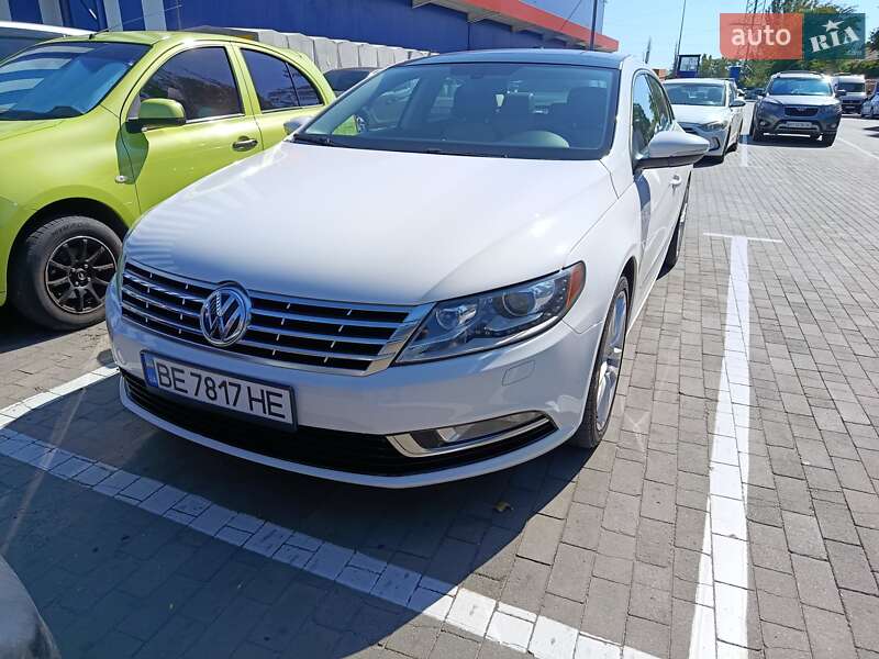 Купе Volkswagen CC / Passat CC 2014 в Николаеве