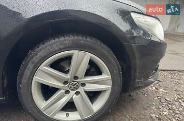Купе Volkswagen CC / Passat CC 2011 в 