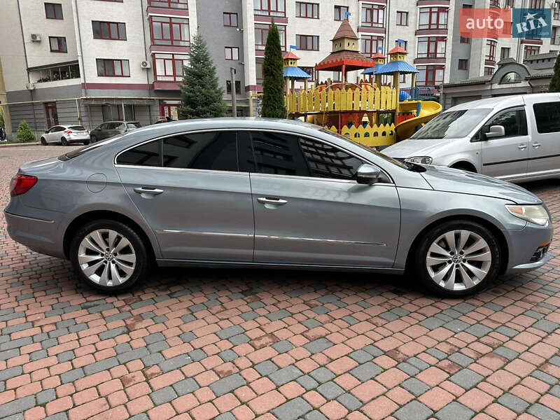 Купе Volkswagen CC / Passat CC 2010 в Івано-Франківську