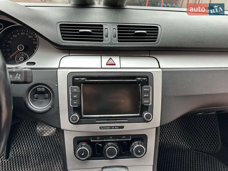 Купе Volkswagen CC / Passat CC 2010 в Івано-Франківську