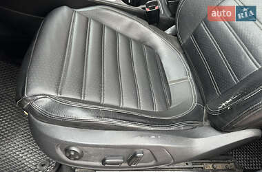 Купе Volkswagen CC / Passat CC 2010 в 