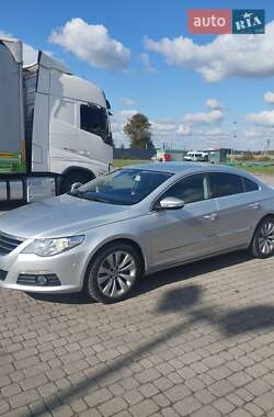 Купе Volkswagen CC / Passat CC 2010 в 