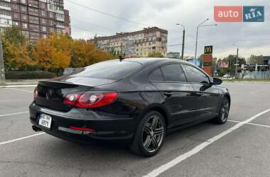 Купе Volkswagen CC / Passat CC 2011 в 