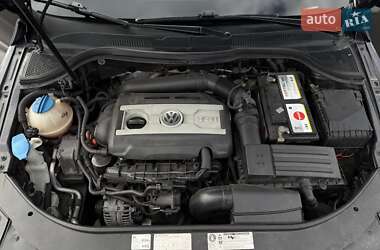 Купе Volkswagen CC / Passat CC 2010 в 