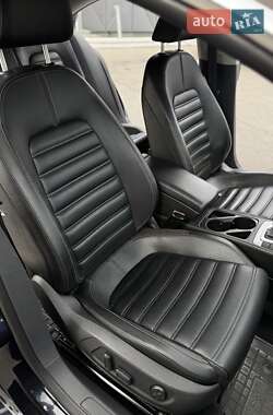 Купе Volkswagen CC / Passat CC 2010 в 