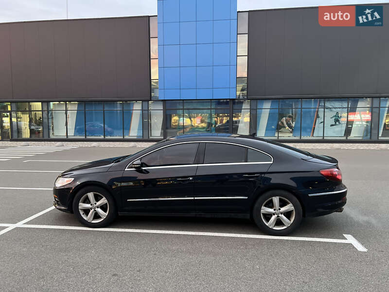 Купе Volkswagen CC / Passat CC 2010 в Киеве