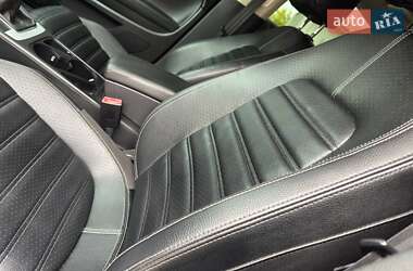 Купе Volkswagen CC / Passat CC 2014 в 