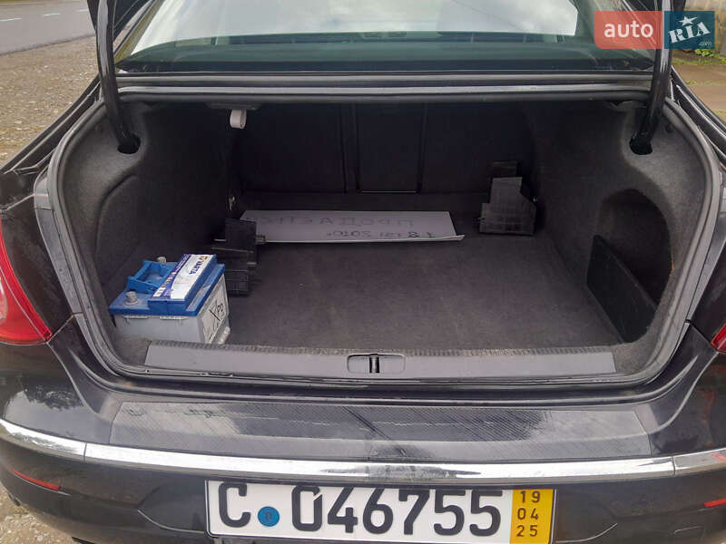 Купе Volkswagen CC / Passat CC 2010 в Косове