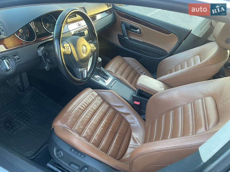 Купе Volkswagen CC / Passat CC 2009 в Львове фото 16 Купе Volkswagen CC / Passat CC 2009 в Львове