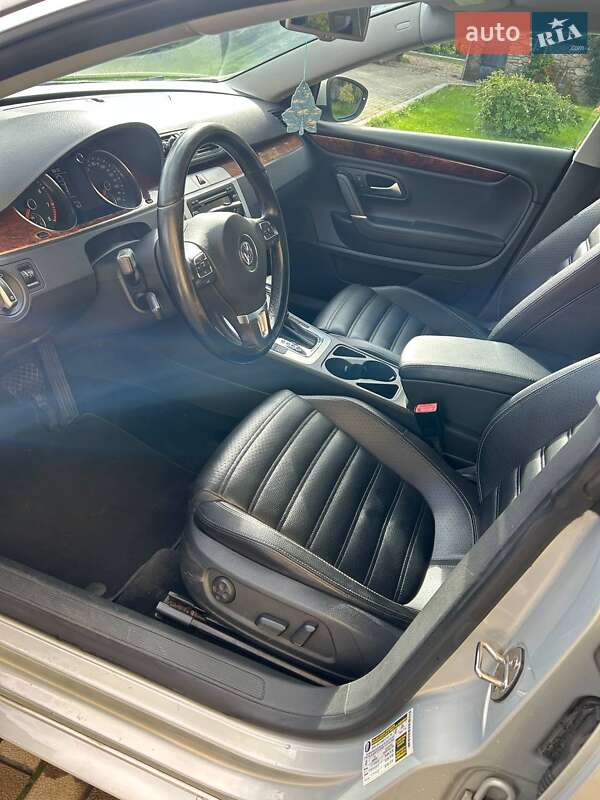 Купе Volkswagen CC / Passat CC 2010 в Ивано-Франковске