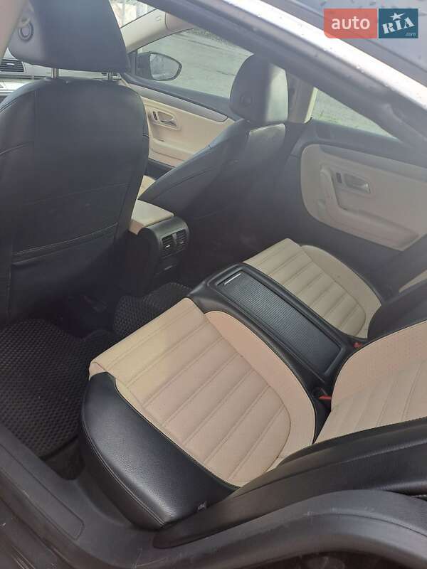 Купе Volkswagen CC / Passat CC 2009 в Ивано-Франковске