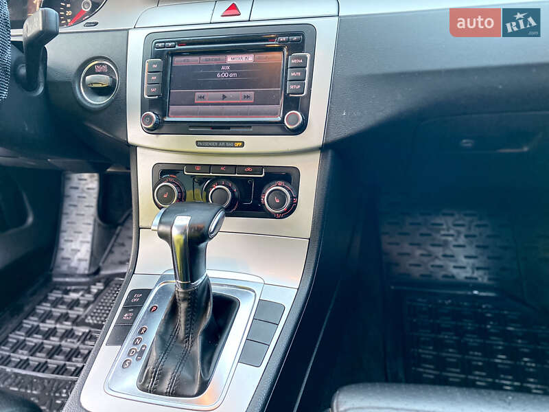 Купе Volkswagen CC / Passat CC 2010 в Виннице