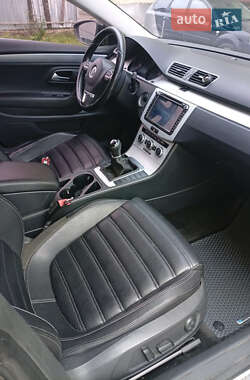Купе Volkswagen CC / Passat CC 2013 в 