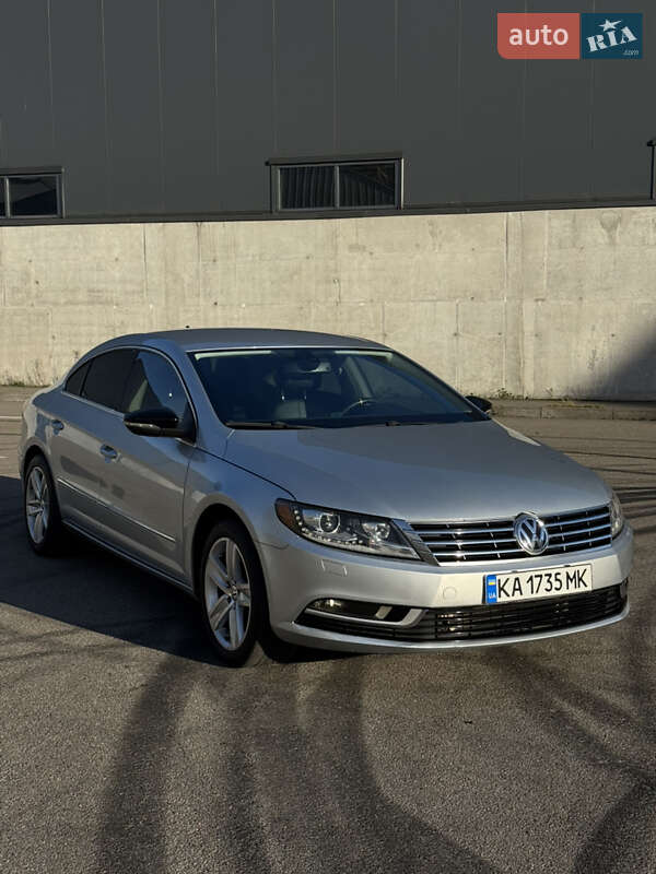 Купе Volkswagen CC / Passat CC 2013 в Києві