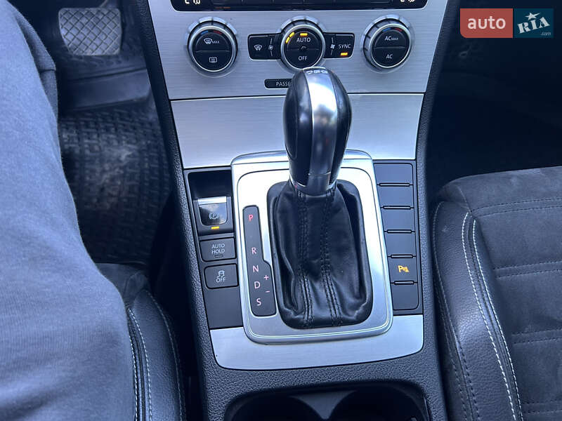 Купе Volkswagen CC / Passat CC 2012 в Смеле