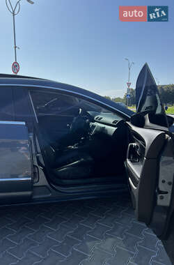 Купе Volkswagen CC / Passat CC 2009 в 