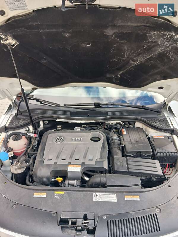 Купе Volkswagen CC / Passat CC 2014 в Теребовлі