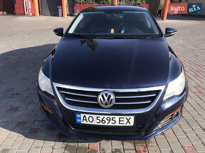 Купе Volkswagen CC / Passat CC 2011 в Хмельницькому