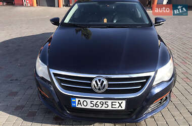 Купе Volkswagen CC / Passat CC 2011 в 