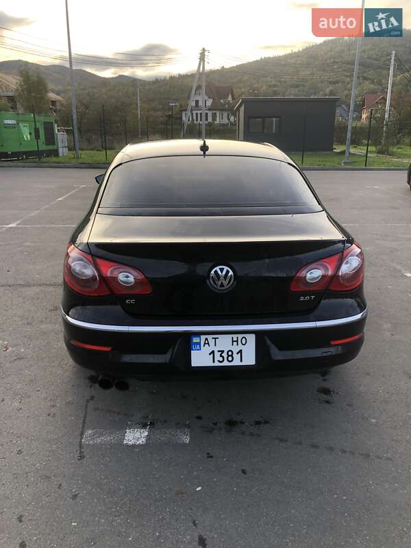 Купе Volkswagen CC / Passat CC 2011 в Яремче