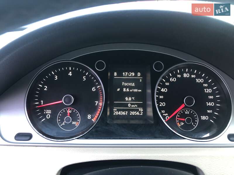 Купе Volkswagen CC / Passat CC 2011 в Яремче