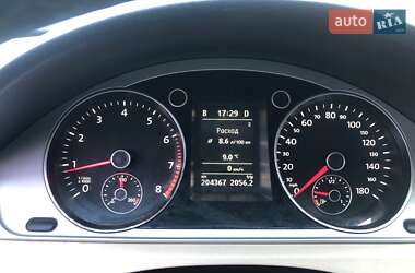 Купе Volkswagen CC / Passat CC 2011 в 
