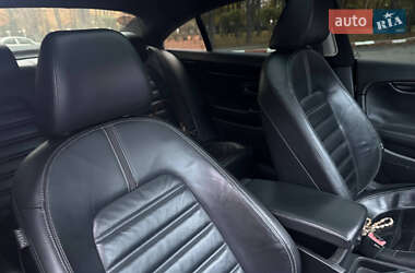 Купе Volkswagen CC / Passat CC 2009 в 