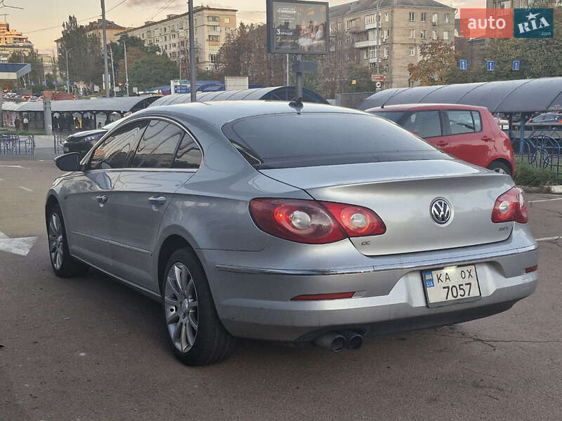 Купе Volkswagen CC / Passat CC 2011 в Киеве