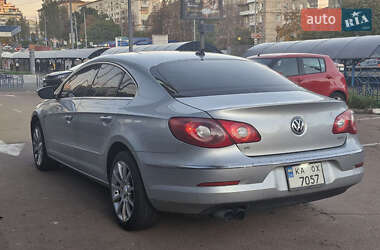 Купе Volkswagen CC / Passat CC 2011 в 
