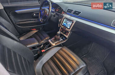 Купе Volkswagen CC / Passat CC 2011 в 
