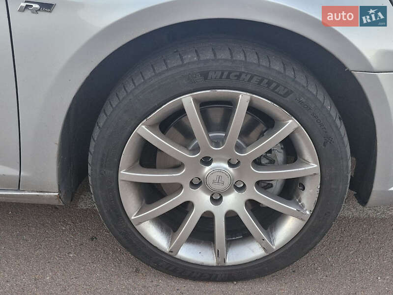 Купе Volkswagen CC / Passat CC 2011 в Киеве