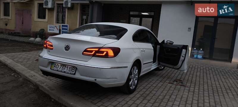 Купе Volkswagen CC / Passat CC 2012 в Мукачево