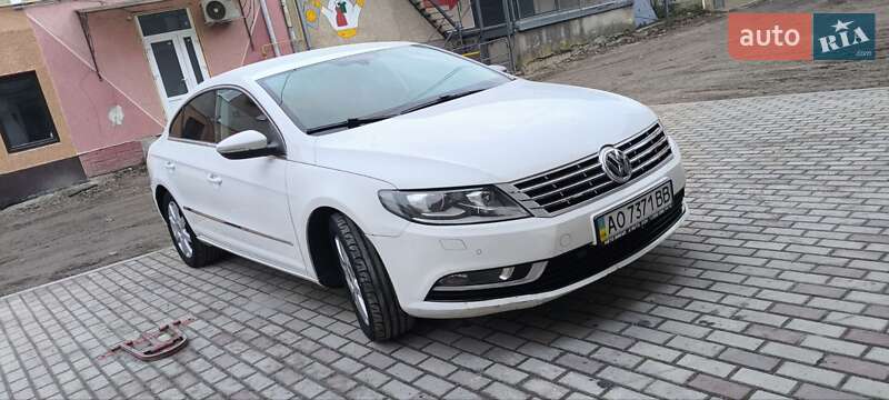 Купе Volkswagen CC / Passat CC 2012 в Мукачево