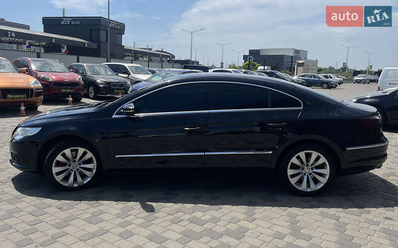 Купе Volkswagen CC / Passat CC 2011 в Мукачево