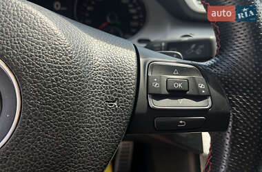 Купе Volkswagen CC / Passat CC 2011 в 