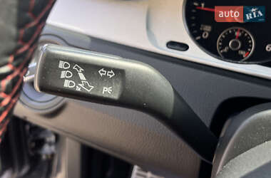 Купе Volkswagen CC / Passat CC 2011 в 