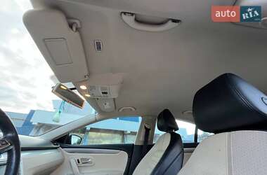 Купе Volkswagen CC / Passat CC 2011 в 