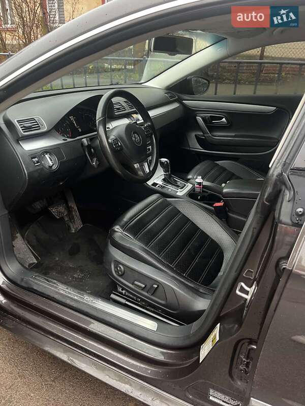 Купе Volkswagen CC / Passat CC 2012 в Львові