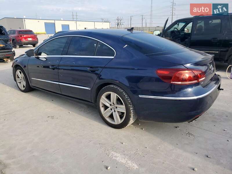 Купе Volkswagen CC / Passat CC 2014 в Львове