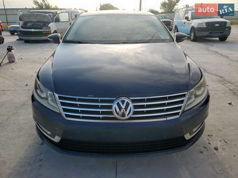 Купе Volkswagen CC / Passat CC 2014 в Львове