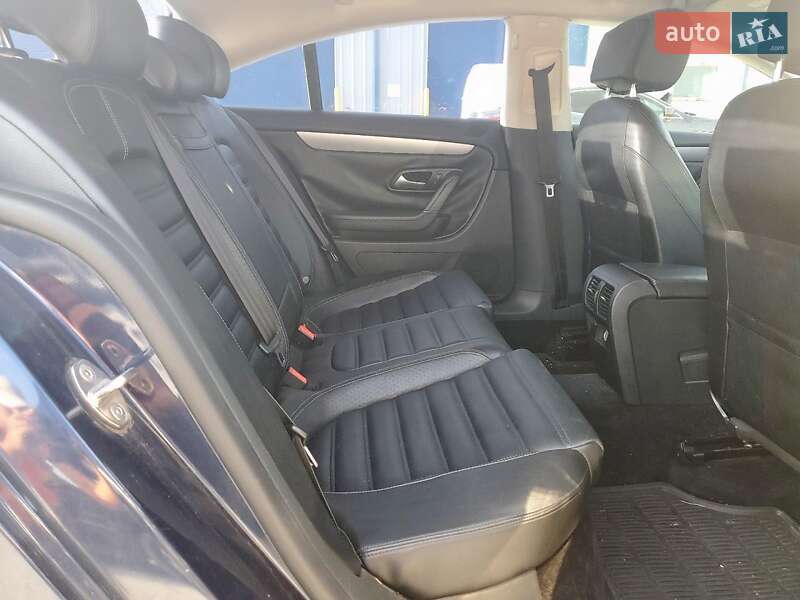 Купе Volkswagen CC / Passat CC 2014 в Львове