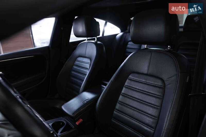 Купе Volkswagen CC / Passat CC 2013 в Конотопе