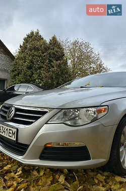 Купе Volkswagen CC / Passat CC 2011 в 