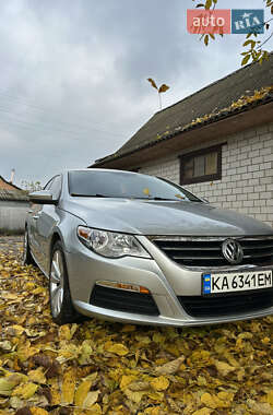 Купе Volkswagen CC / Passat CC 2011 в 