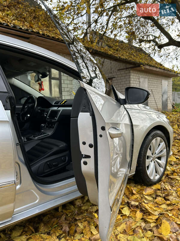 Купе Volkswagen CC / Passat CC 2011 в Фастові