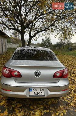 Купе Volkswagen CC / Passat CC 2011 в 