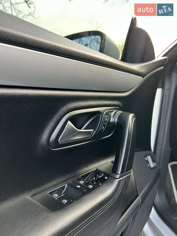 Купе Volkswagen CC / Passat CC 2011 в Фастові