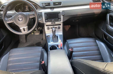 Купе Volkswagen CC / Passat CC 2012 в 